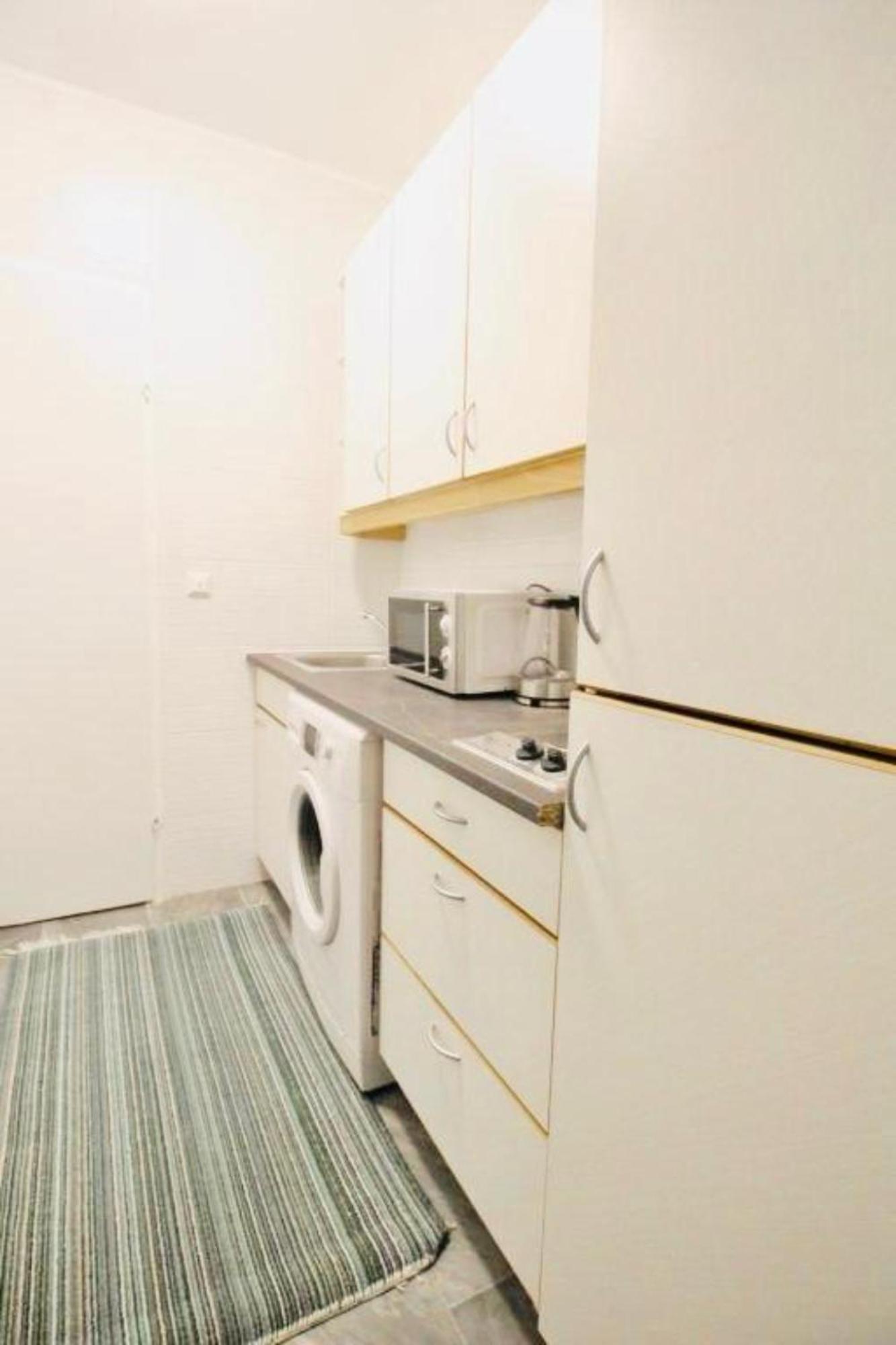 Spacious Cozy 1Br Apt Near To Danube River Виена Екстериор снимка